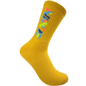 جوراب ورزشی ساق بلند زنانه مدل کش اسپرت Rainbow