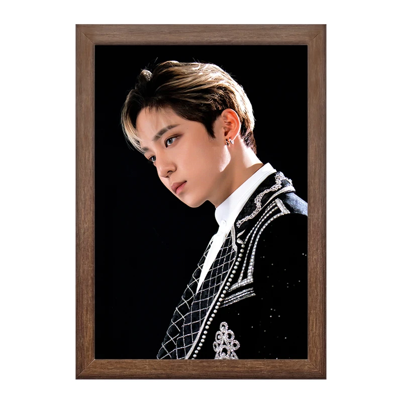 تابلو خندالو طرح یونهو گروه ایتیز ATEEZ  کد 21213