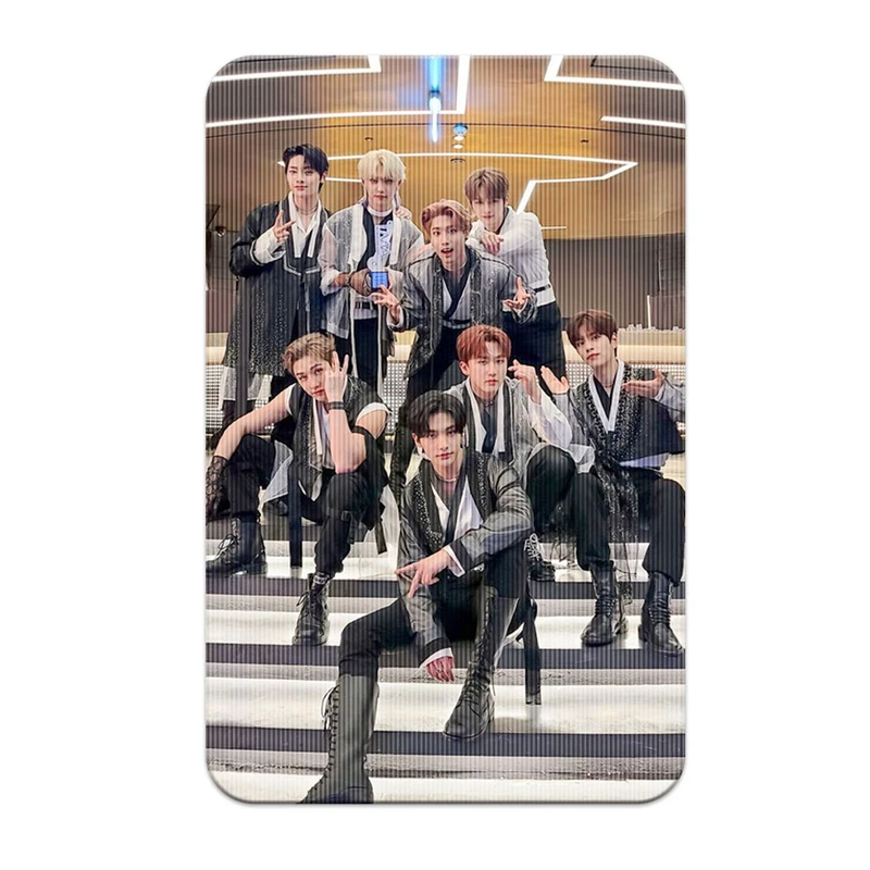 استیکر کارت پرمانه طرح straykids کد pm3d.2988