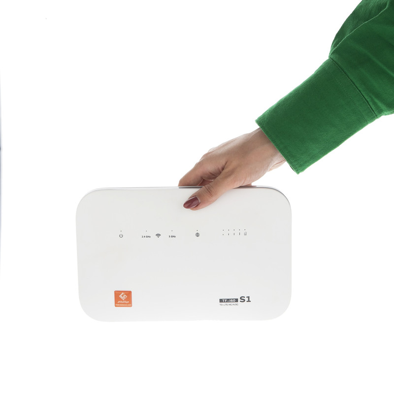 مودم 4G/TD-LTE مبنا تلکام مدل TF-i60 S1 به همراه سیم کارت و 50 گیگ اینترنت