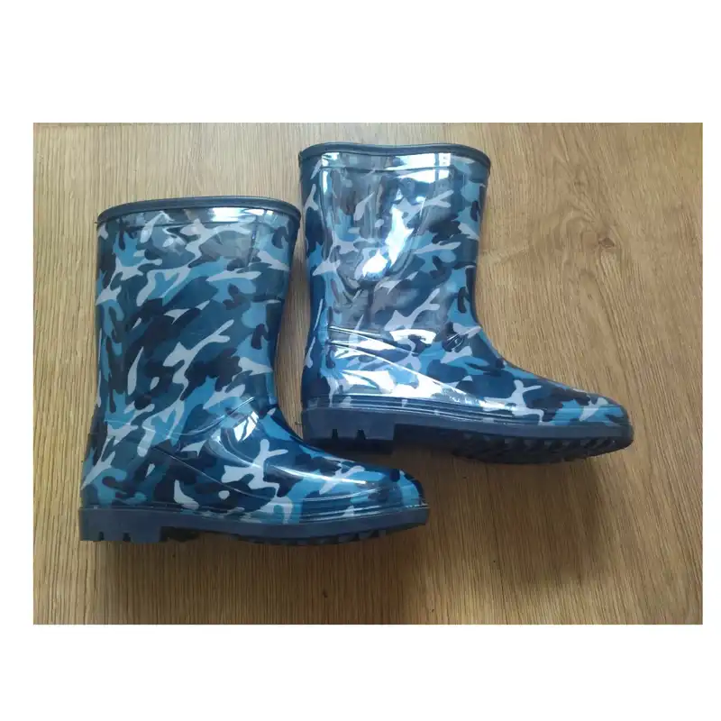 چکمه پسرانه یانگ استایل مدل ولینگتون