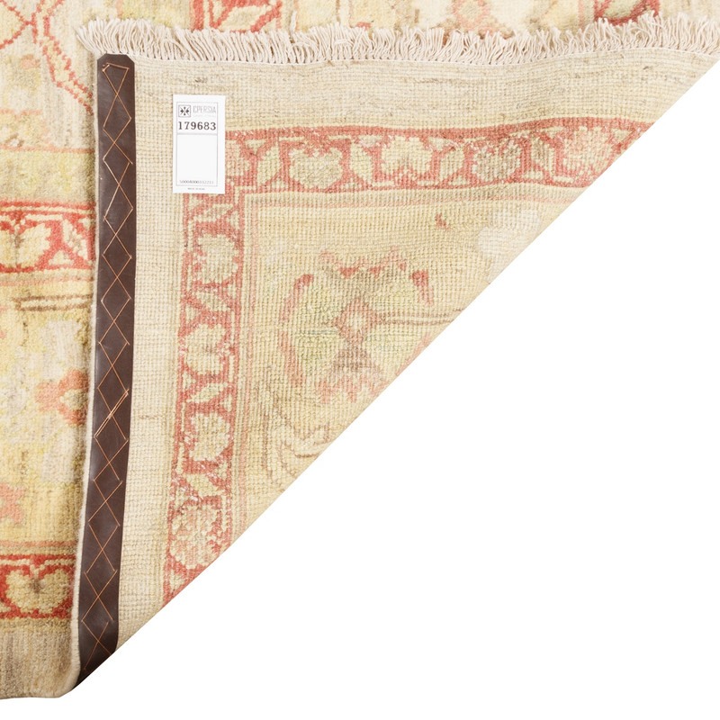 فرش دستباف نه و نیم متری سی پرشیا کد 179683 زمینه کرم