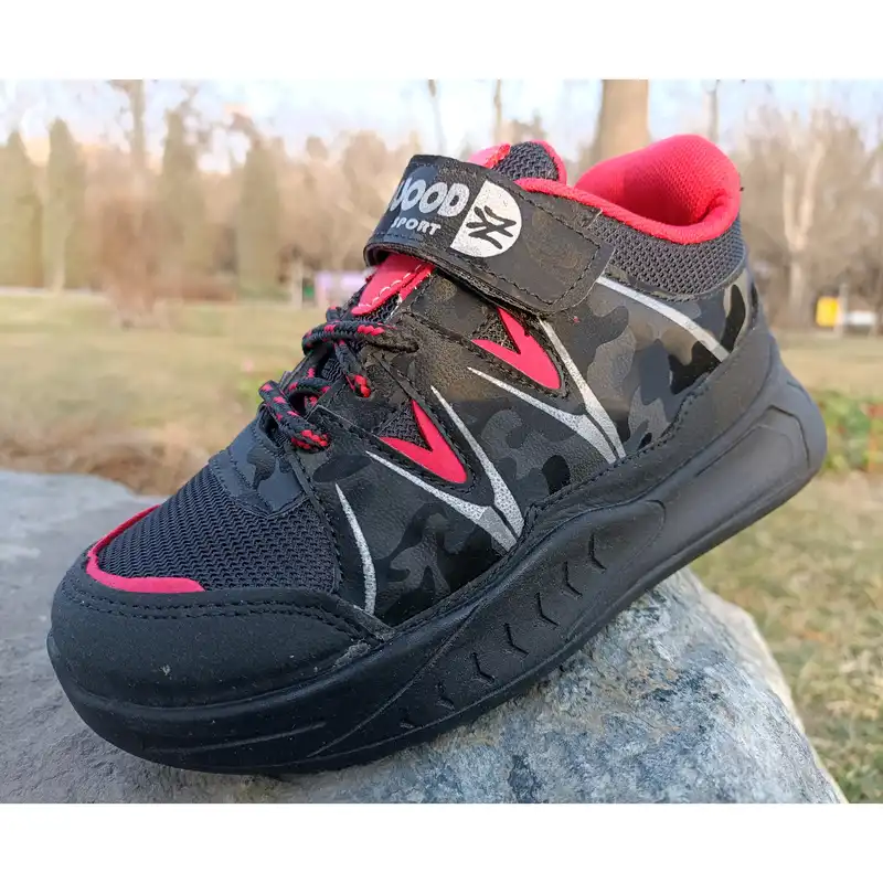 کفش مخصوص پیاده روی بچگانه مدل رایان طبی کد t.a.j رنگ قرمز