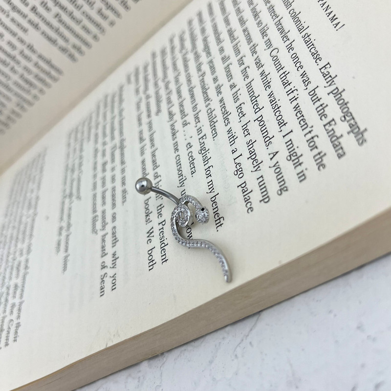 پیرسینگ ناف زنانه مدل مار کد P4636 پیرسینگ ناف زنانه مدل مار کد P4636