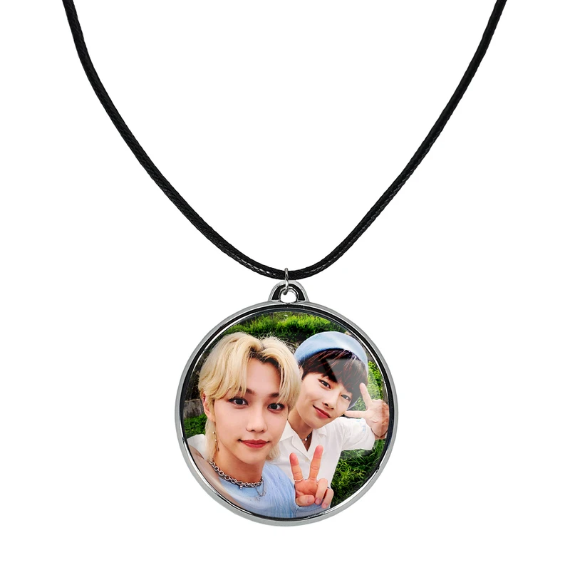 گردنبند خندالو مدل آی ان و فلیکس گروه استری کیدز Stary Kids کد 1690016889