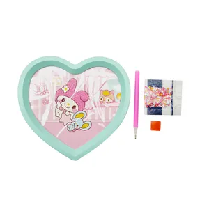 بازی آموزشی مدل ساخت تابلو نقاشی الماسی طرح سانریو YF-8826-01