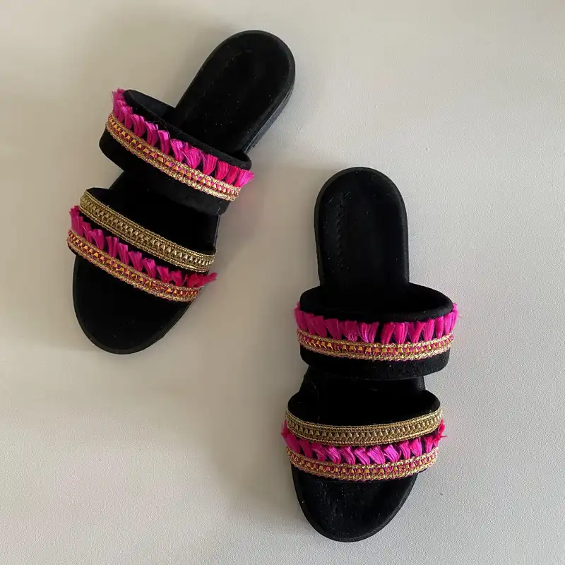 صندل زنانه مدل سنتی