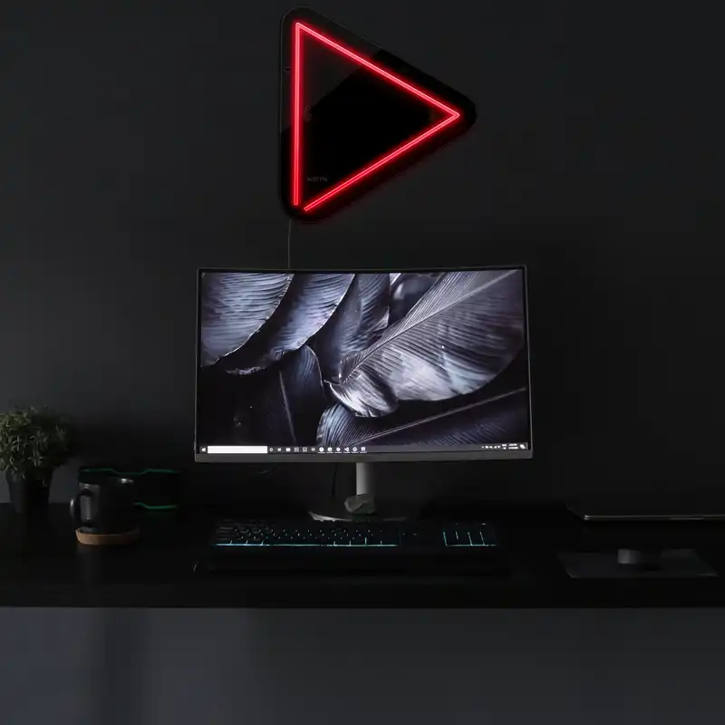 چراغ دیواری نئون دیزاین طرح Play-BL_RD