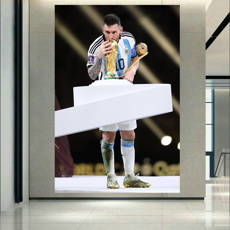 پوستر طرح کاپیتان مسی مدل بوسه بر جام قهرمانی جهان سال 2022 کدAR23080