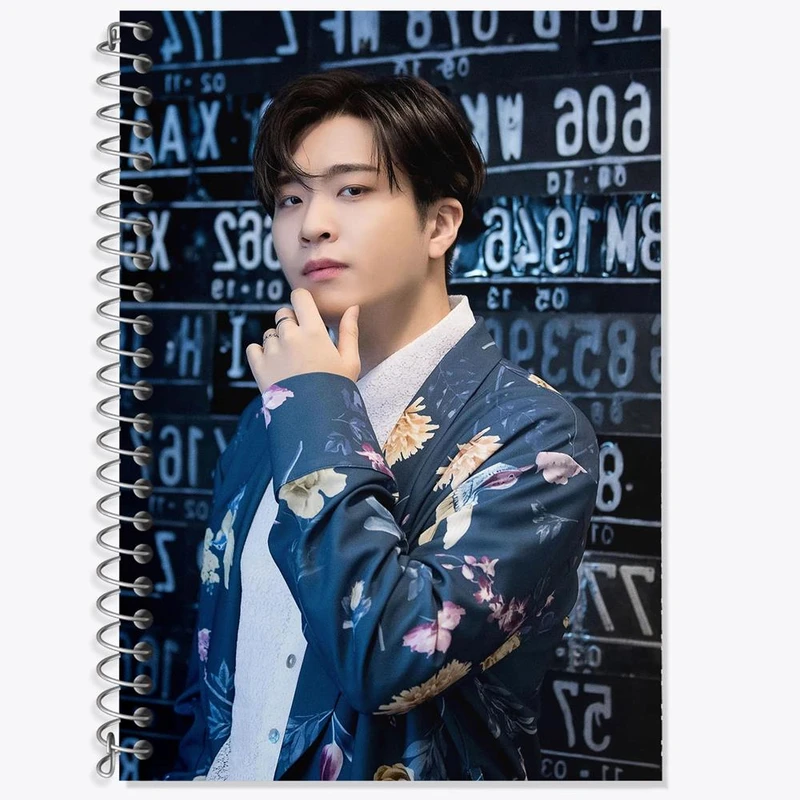 دفتر زبان 50 برگ خندالو مدل سه خط طرح یونگجه گروه گات سون GOT7 کد 11638