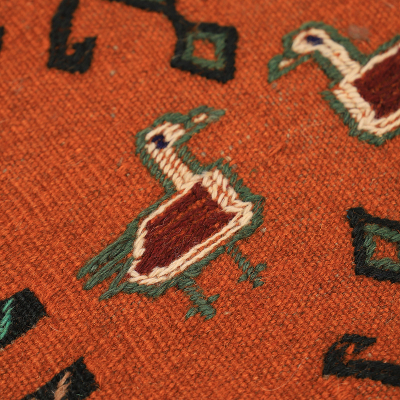 گلیم دستبافت یک متری مدل سفره کردی کد 4040106