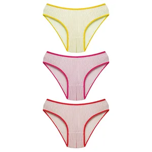 شورت زنانه ماییلدا مدل راه‌راه کد 5322-2 بسته 3 عددی