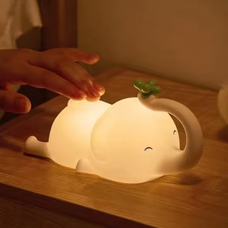 چراغ خواب کودک طرح فیل مدل D5