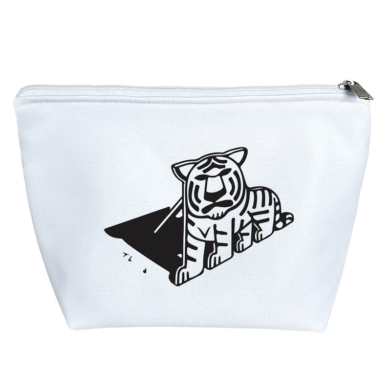 کیف لوازم آرایش دخترانه خندالو مدل ببر ماکتی کد 8843