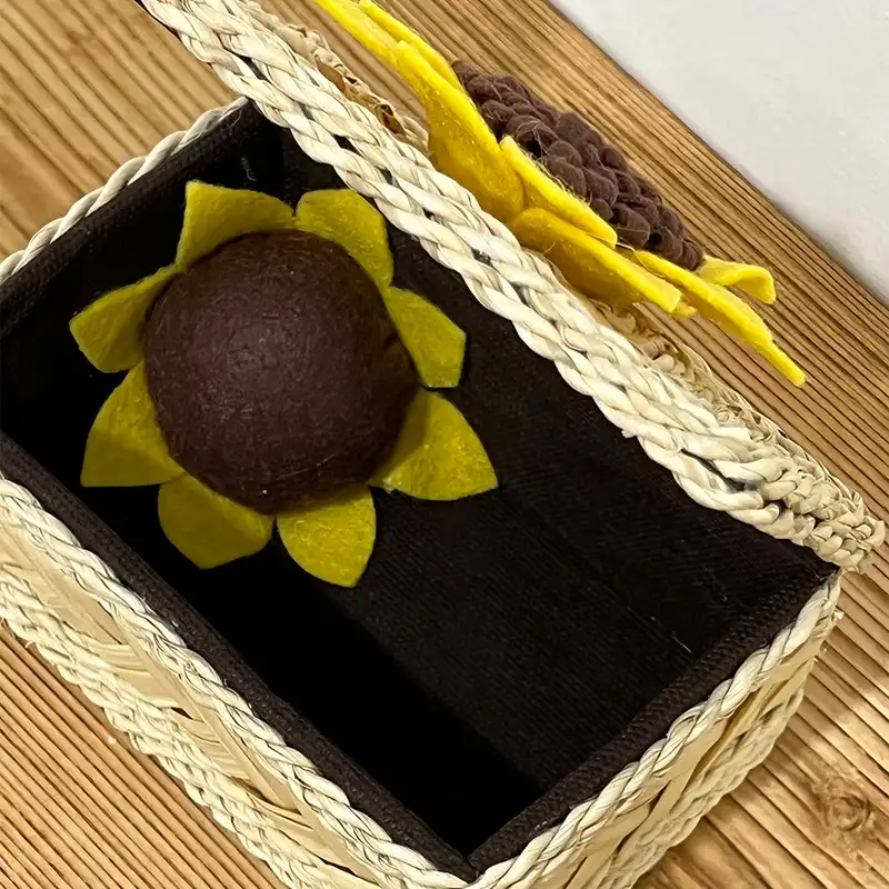 جعبه نخ و سوزن مدل آفتاب گردان