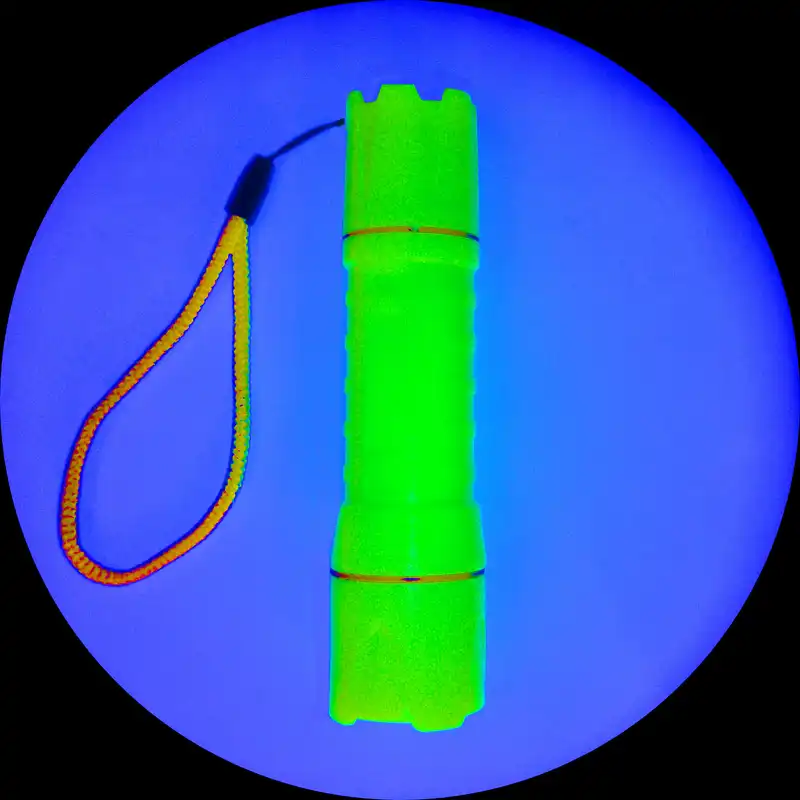 چراغ قوه دستی مدل IP68_ANTI_SHOCK