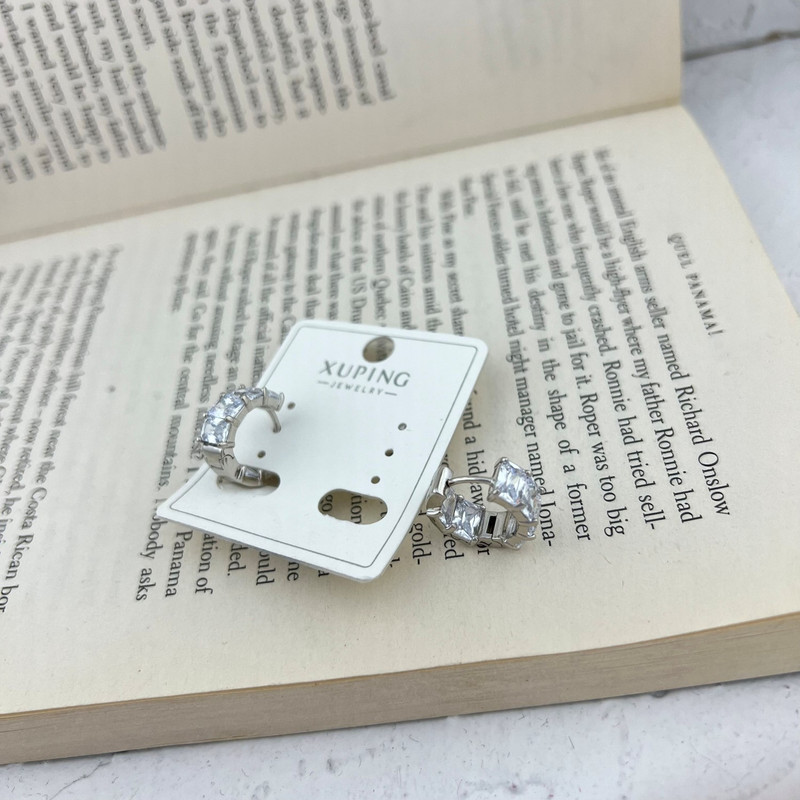 گوشواره زنانه ژوپینگ مدل تنیسی کد E4959 گوشواره زنانه ژوپینگ مدل تنیسی کد E4959