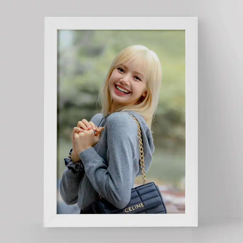 تابلو خندالو مدل لیسا گروه بلک پینک کد 16704