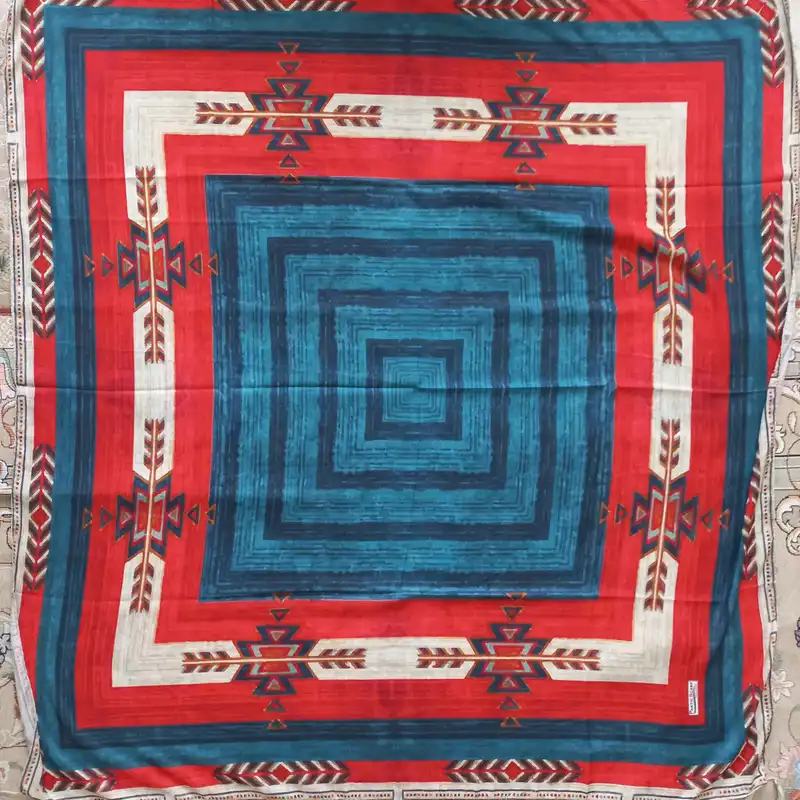 روسری زنانه مدل نخی تابستانی قواره بزرگ حاشیه راه راه کد 20