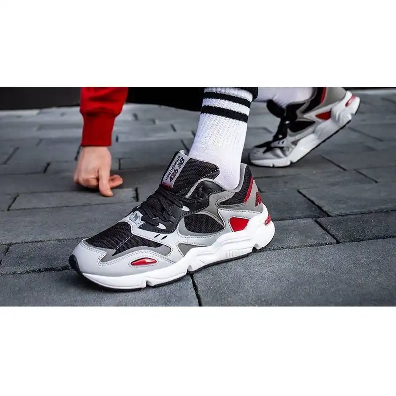 کفش پیاده روی مردانه نیو بالانس مدل ML426LD1