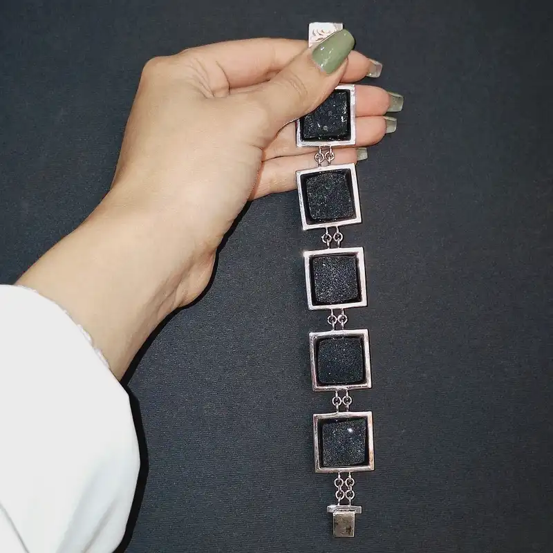 دستبند نقره زنانه مدل عقیق دروزی کد PBR20