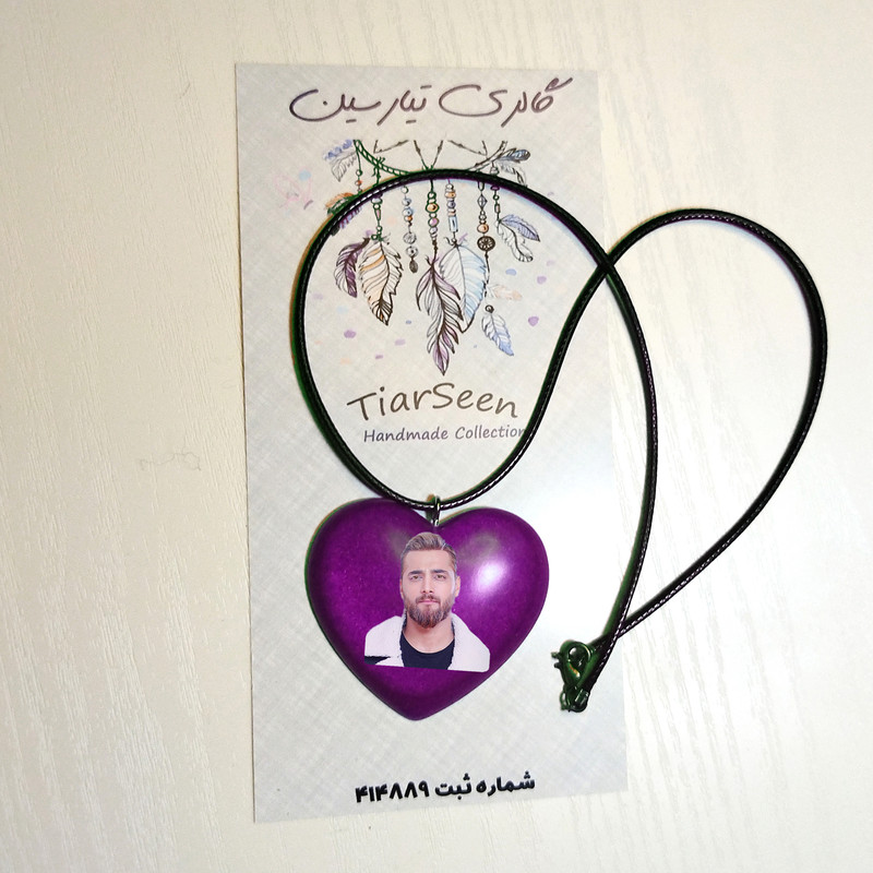 گردنبند دخترانه گالری تیارسین مدل رزینی طرح ماکان بند کد TR125