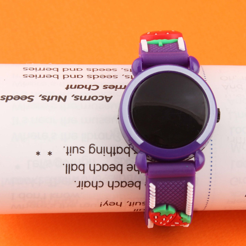 ساعت مچی دیجیتال دخترانه مدل توت فرنگی کارتونی کد WHK_056