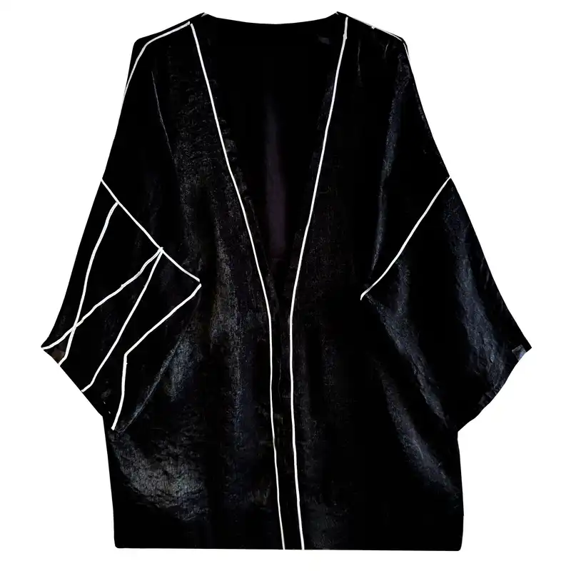 مانتو زنانه طرح پروانه رنگ مشکی