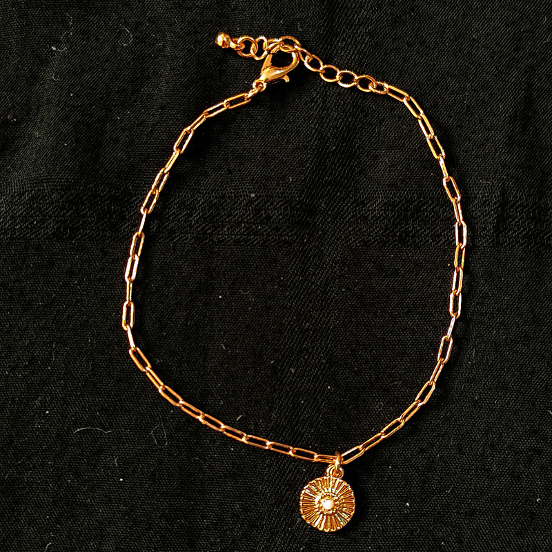 دستبند زنانه اکسسورایز مدل توپی سکه ای و آویزدار بسته سه عددی