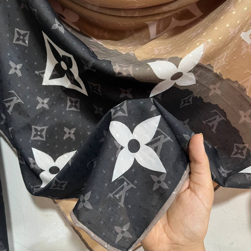 روسری زنانه مدل سه طیفی