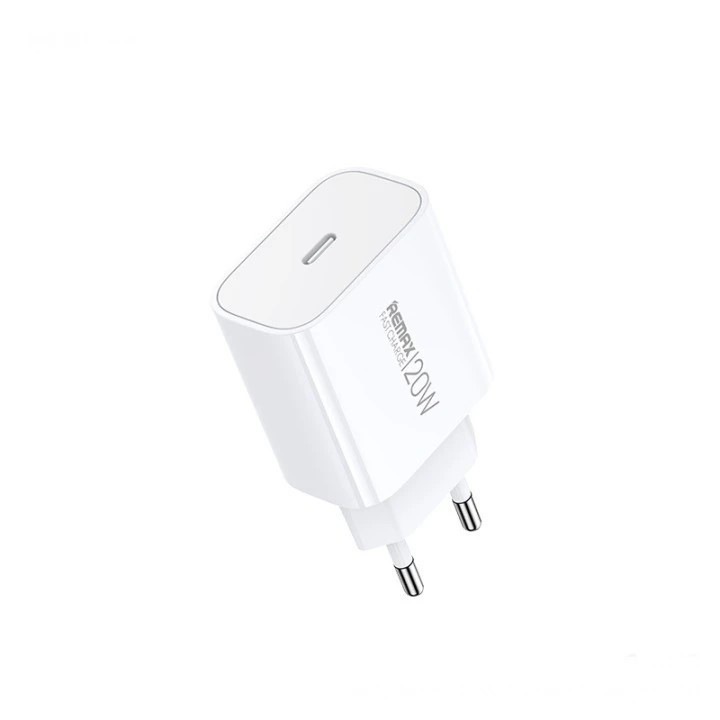 شارژر دیواری 20 وات ریمکس مدل IPHONE 15 پورت PD به همراه کابل تبدیل USB-C