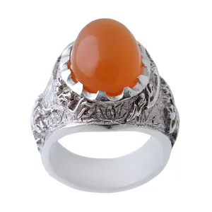 انگشتر نقره مردانه بازرگانی میلادی مدل عقیق کهنه یمنی گنبدی رکاب قلمزنی دستساز کد AM_937