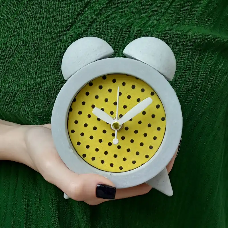 ساعت رومیزی بتنی مدل M-c08