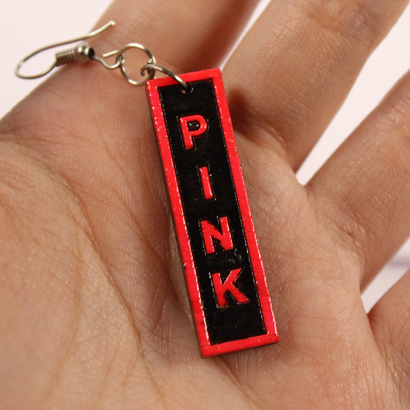 گوشواره دخترانه مدل سرهه طرح بلک پینک کد 02