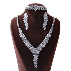 نیم ست نقره زنانه بازرگانی میلادی مدل NTR_195