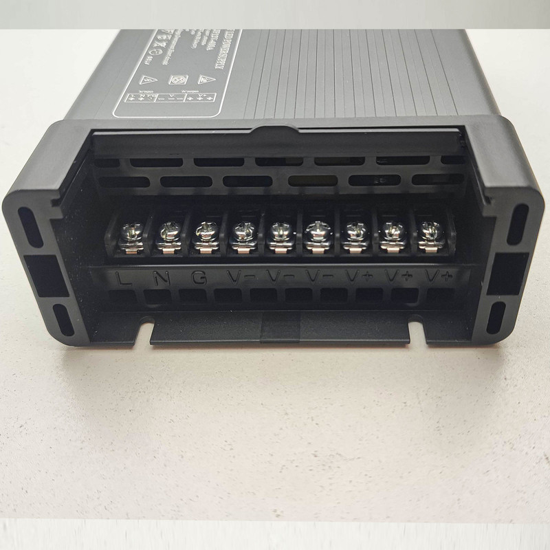 آداپتور سوئیچینگ 12 ولت 33 آمپر مدل MJF12V