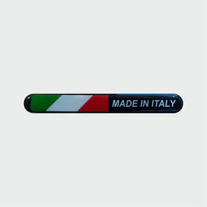 برچسب خودرو طرح برجسته made in italy