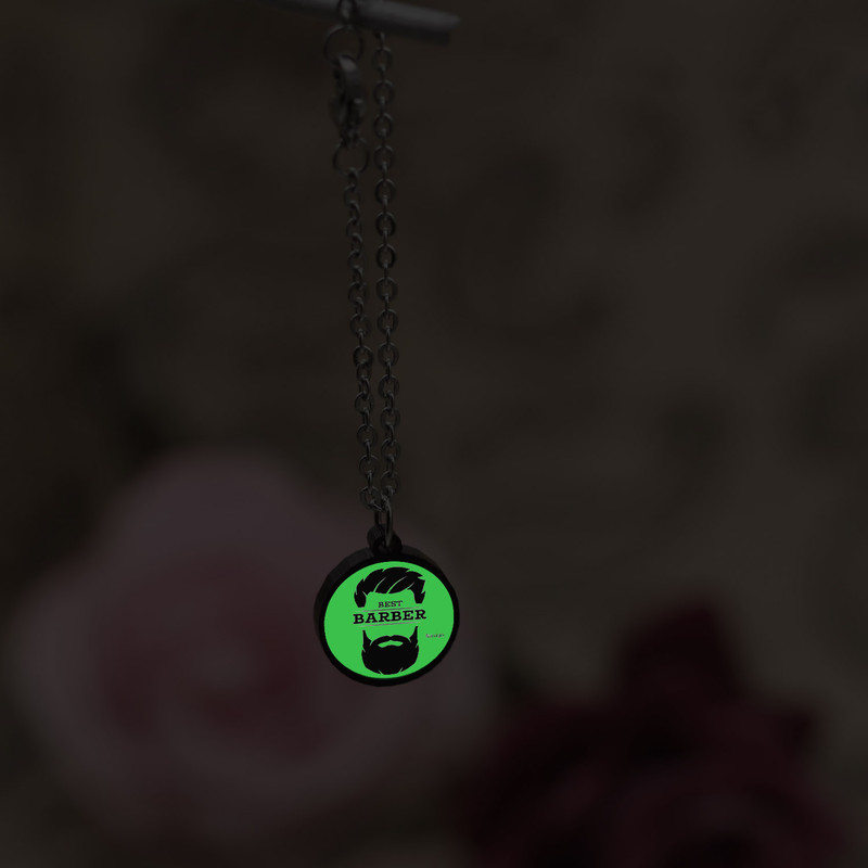 آویز ساعت زنانه ناکسیگو مدل شب تاب طرح آرایشگر کد AW8673 آویز ساعت زنانه ناکسیگو مدل شب تاب طرح آرایشگر کد AW8673