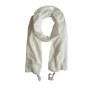 شال زنانه مدل کتان نخ راه راه منگوله دار 