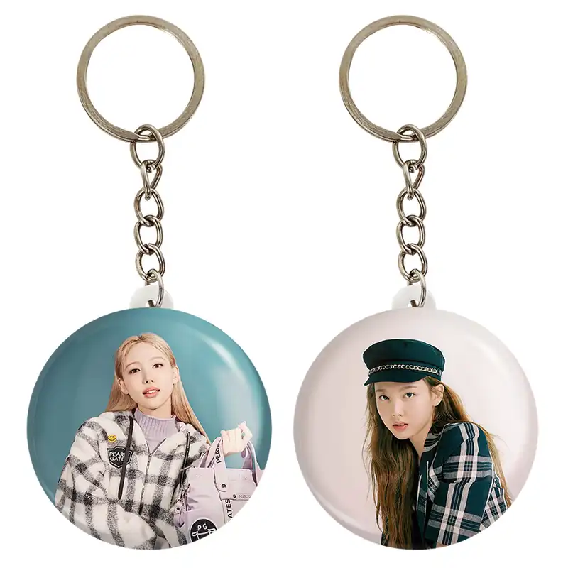 جاکلیدی خندالو مدل نایون گروه توایس TWICE کد 1995619953 مجموعه 2 عددی