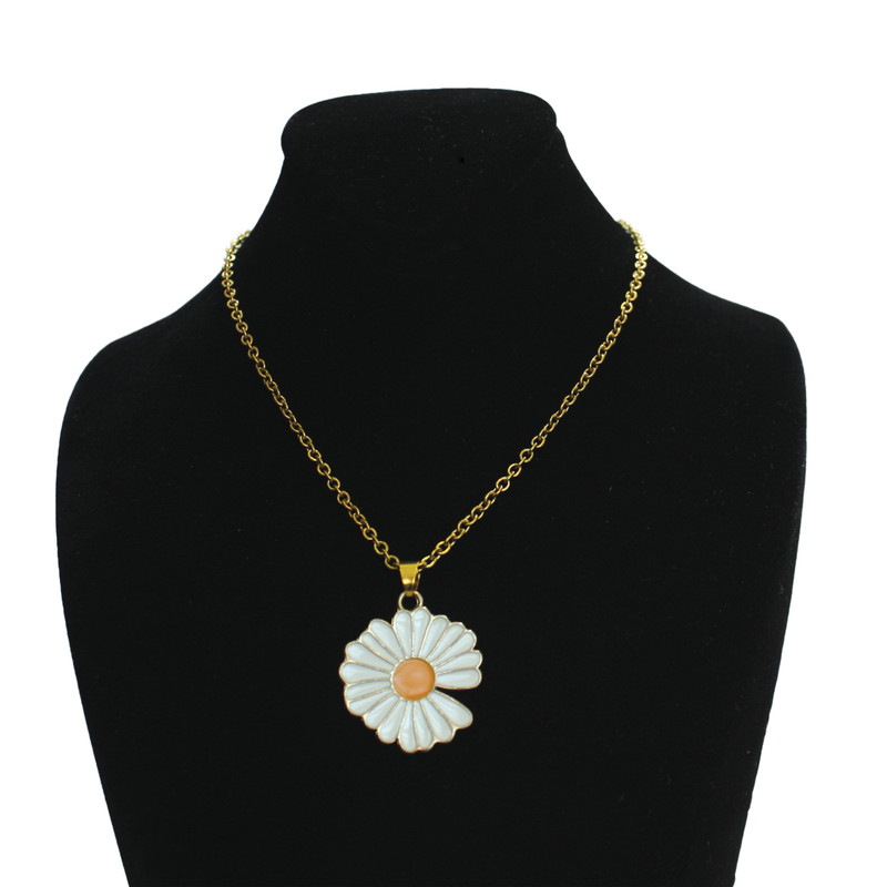 گردنبند زنانه مدل بابونه گردنبند زنانه مدل بابونه
