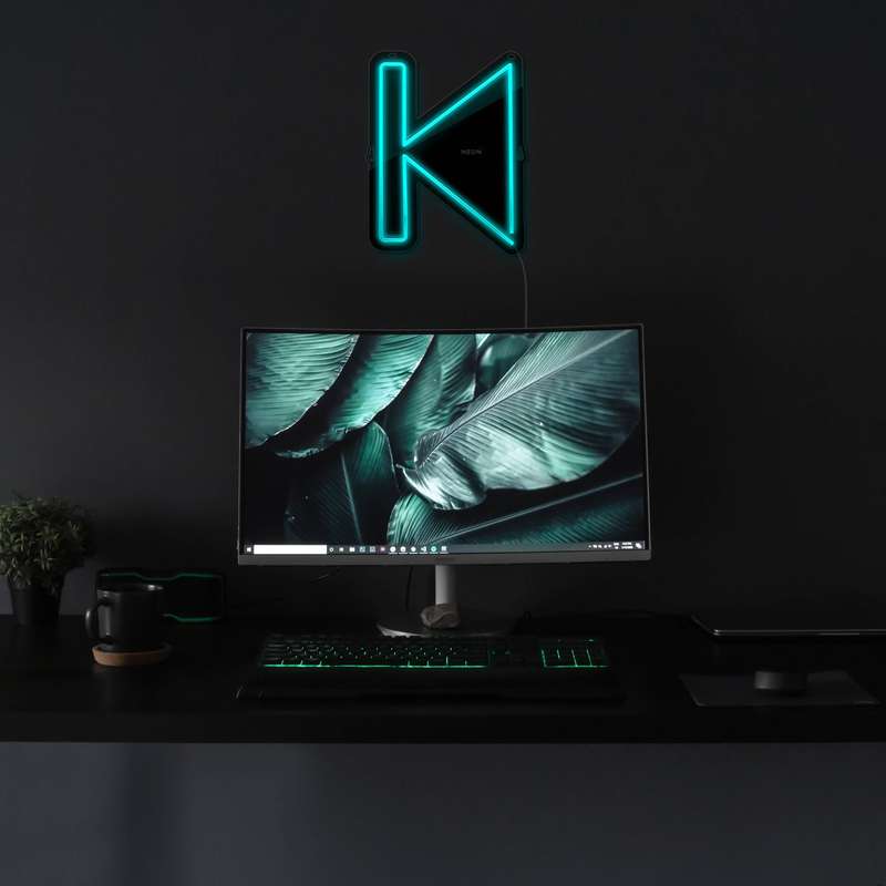 چراغ دیواری نئون دیزاین مدل Perviues-BL_TBL