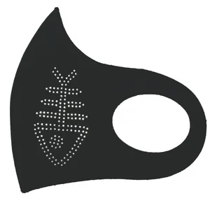 ماسک پارچه ای زنانه مدل نگین دار طرح ماهی