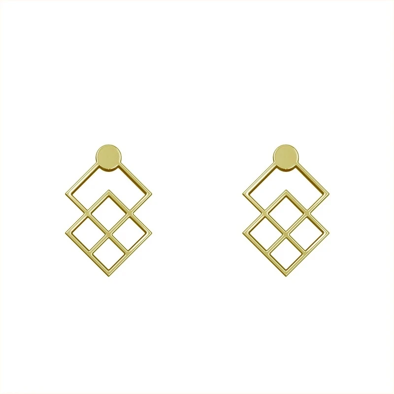 گوشواره میخی طلا 18 عیار زنانه وی وی گلد گالری مدل  هندسی2586
