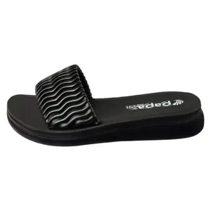 دمپایی زنانه پاپا مدل ROSE BK4218