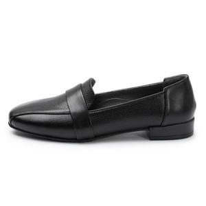 کفش زنانه چرم عطارد مدل چرم طبیعی کد SH347