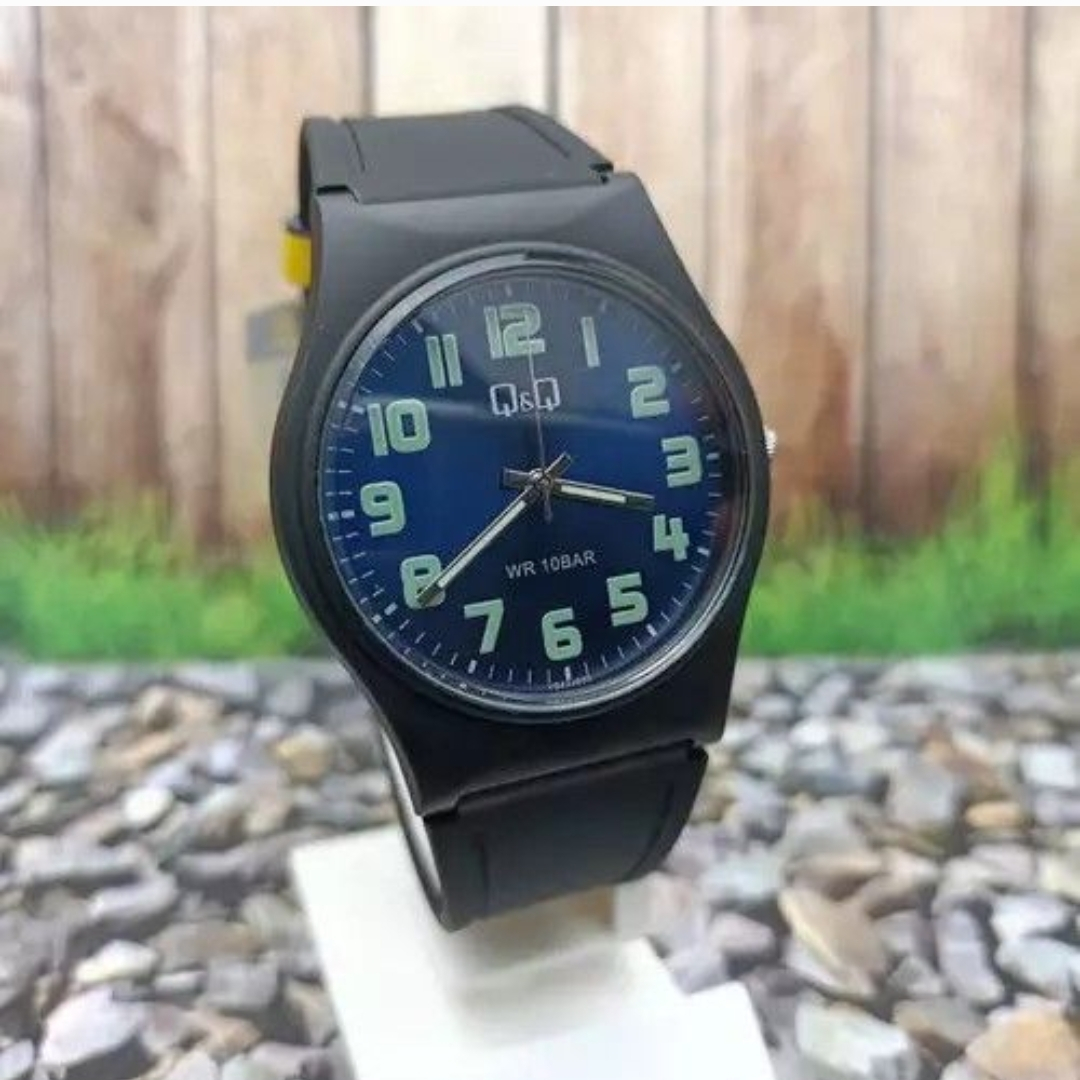 ساعت مچی عقربه ای کیو اند کیو مدل VS42J003Y