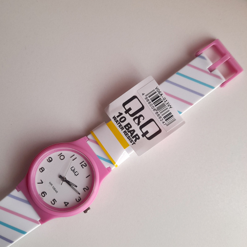 ساعت مچی عقربه ای زنانه کیو اند کیو مدل V06A-013VY ساعت مچی عقربه ای زنانه کیو اند کیو مدل V06A-013VY