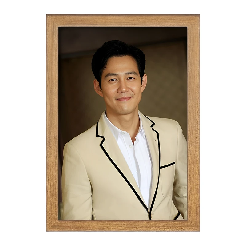 تابلو خندالو مدل لی یونگ جائه کد F11154