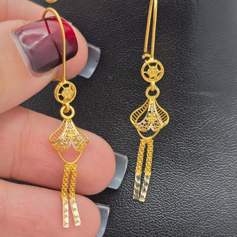 گوشواره طلا کم اجرت 18 عیار زنانه طلا و شمش برلیان مدل پنجشیر یک طبقه